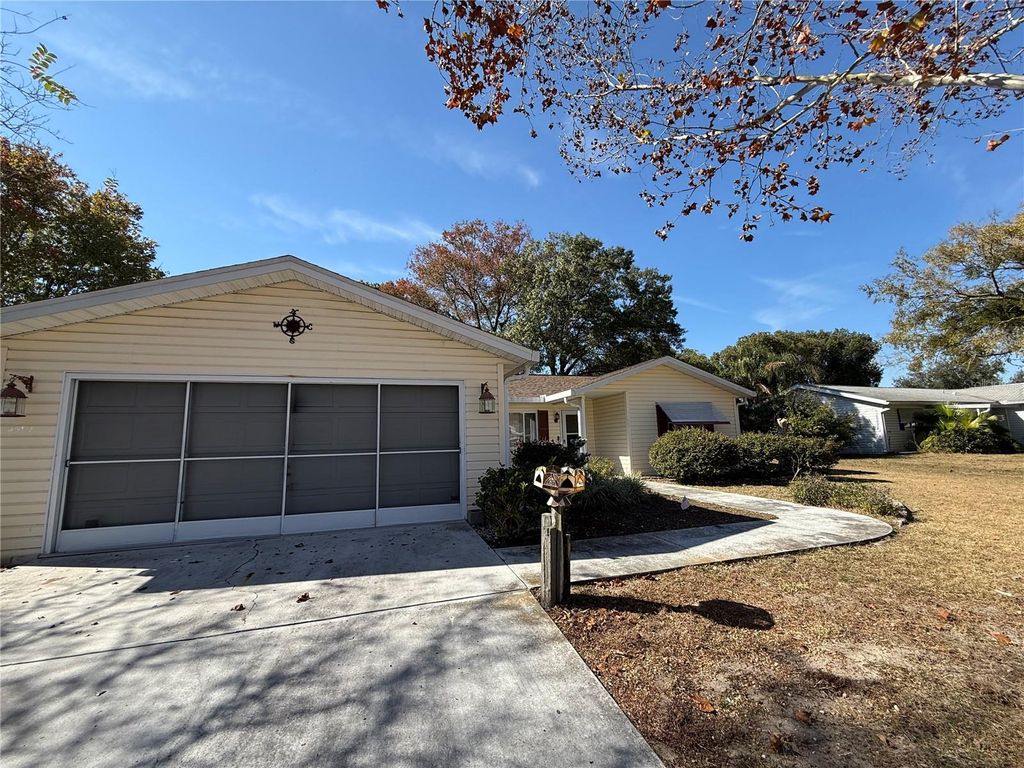 Photo of 10800 SW 62nd Avenue, Ocala, FL 34476 (MLS # D6144322)