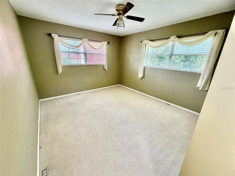 Tiny photo for 1031 Mellathon Circle, Leesburg, FL 34748 (MLS # G5112201)