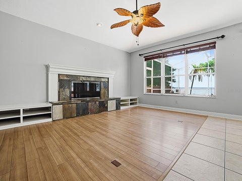 Tiny photo for 1031 Mellathon Circle, Leesburg, FL 34748 (MLS # G5112201)