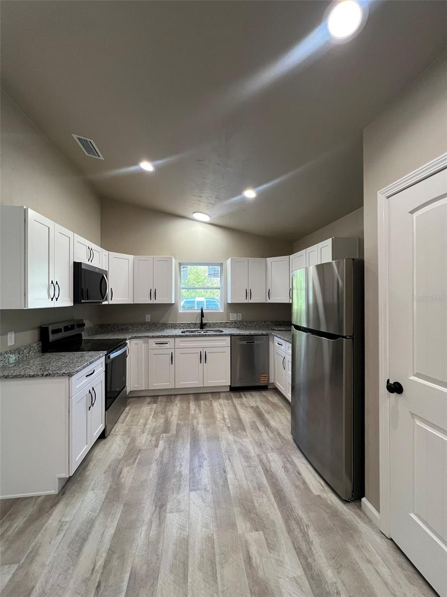 G M WHETSTONE ESTATE ADD TO H S - Residential