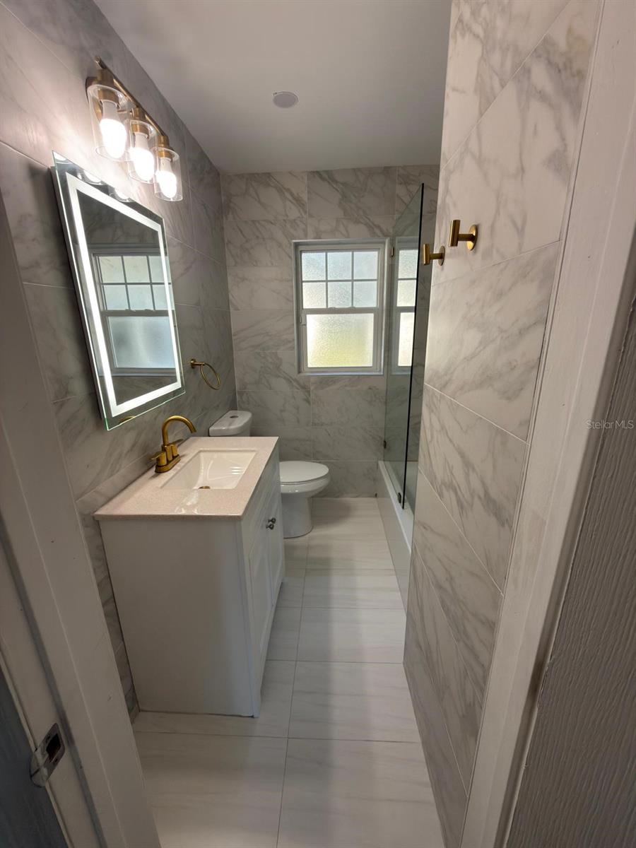 HAMNERS W E FOREST ACRES - Residential