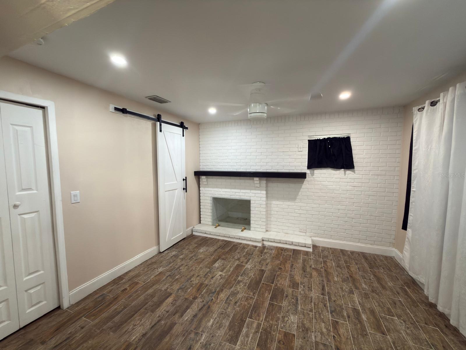 HAMNERS W E FOREST ACRES - Residential