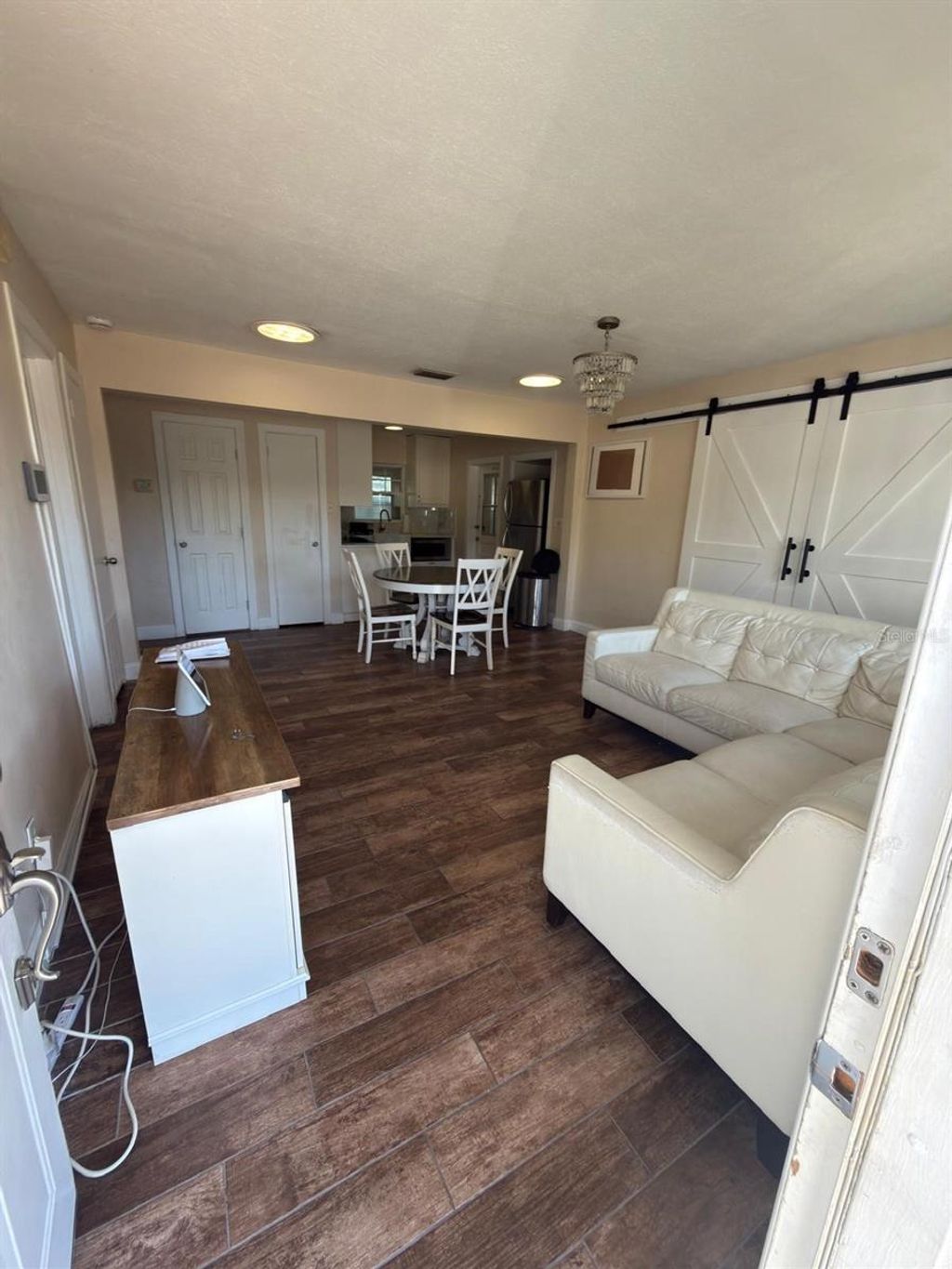 Photo of 810 W 113th Avenue, Tampa, FL 33612 (MLS # TB8508953)