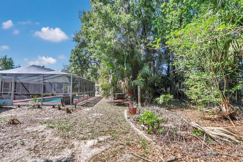 WOODS & MEADOWS ESTATES ADD 02 - Residential