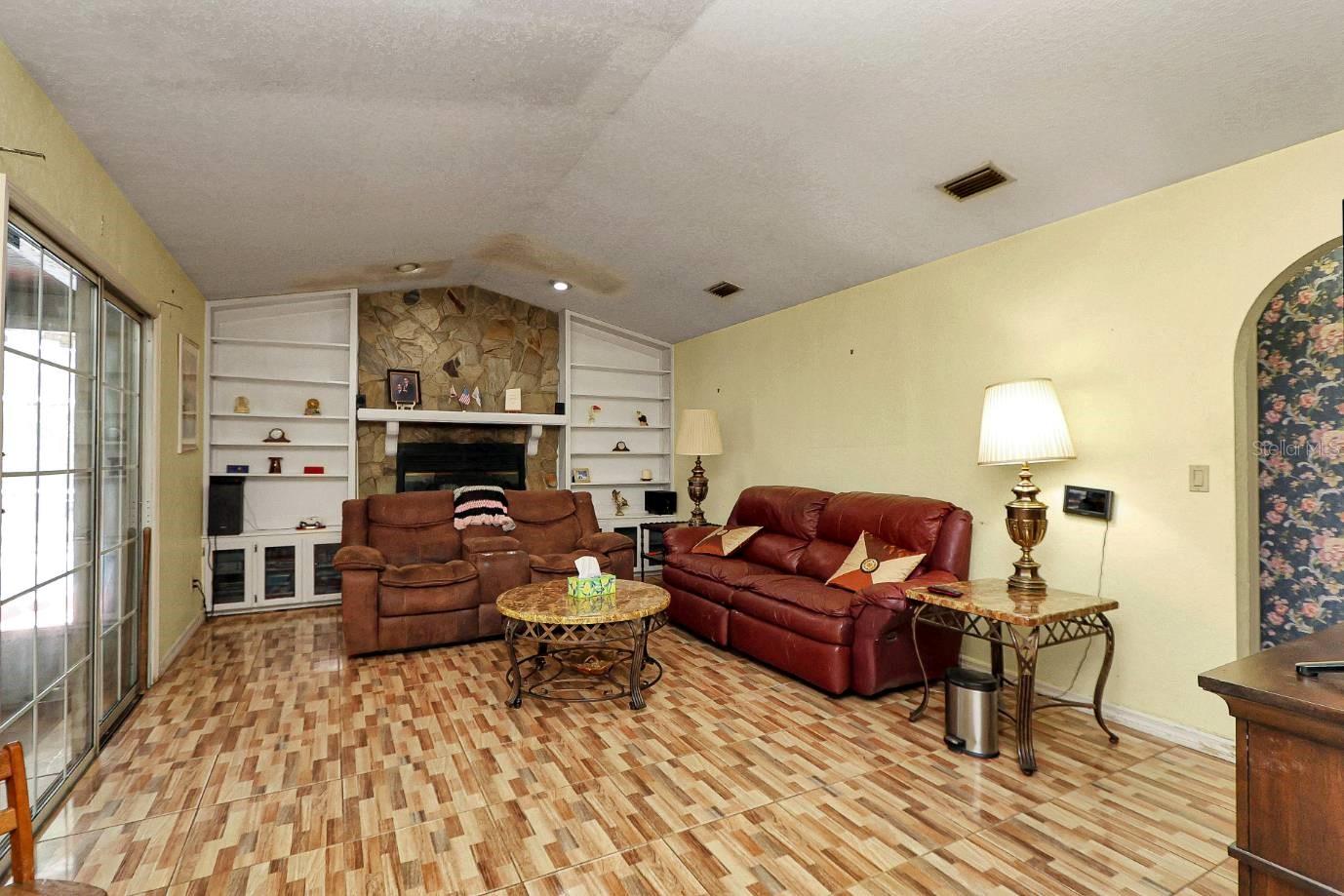 WOODS & MEADOWS ESTATES ADD 02 - Residential