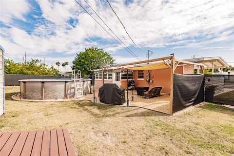 A home in PORT CHARLOTTE