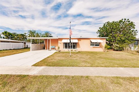 A home in PORT CHARLOTTE