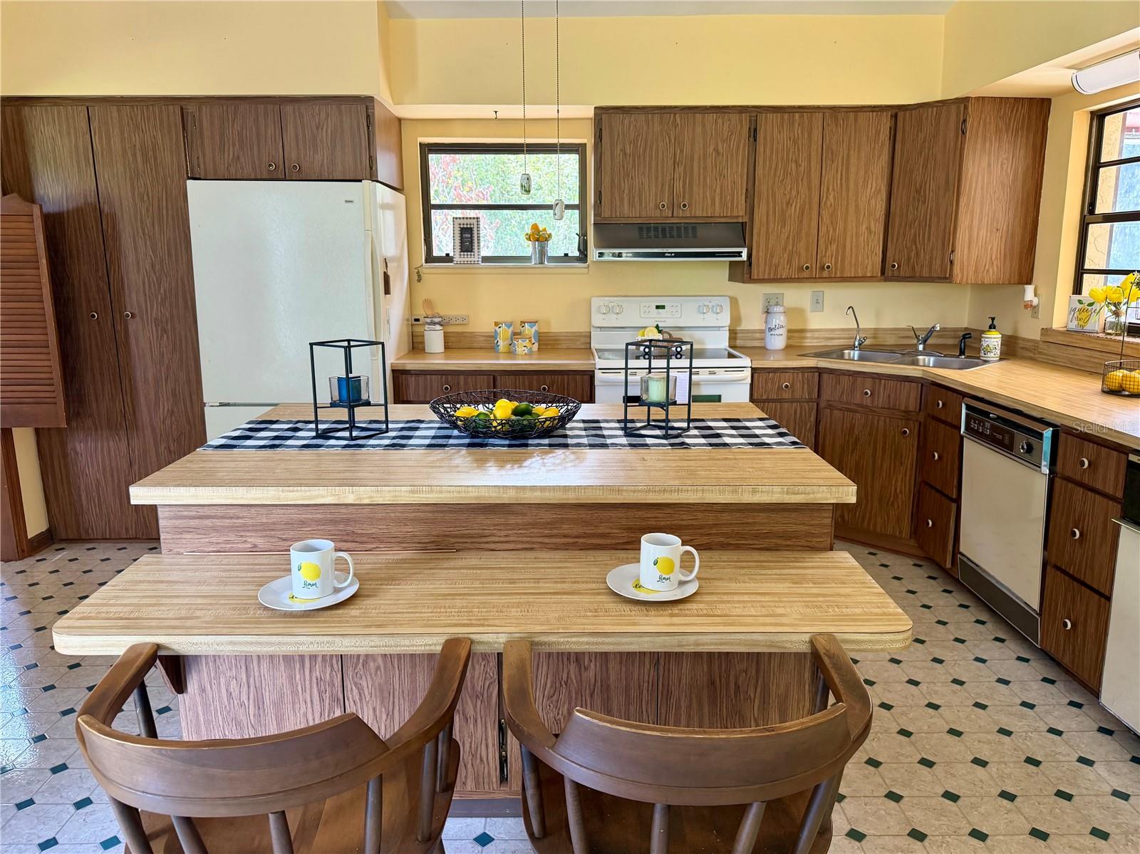 SHADY WOODS ESTATES - Residential