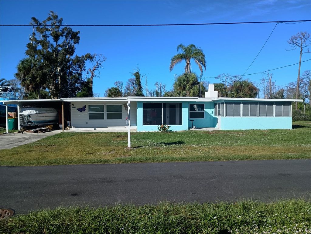 Photo of 2060 S Pine Street, Englewood, FL 34224 (MLS # N6140482)