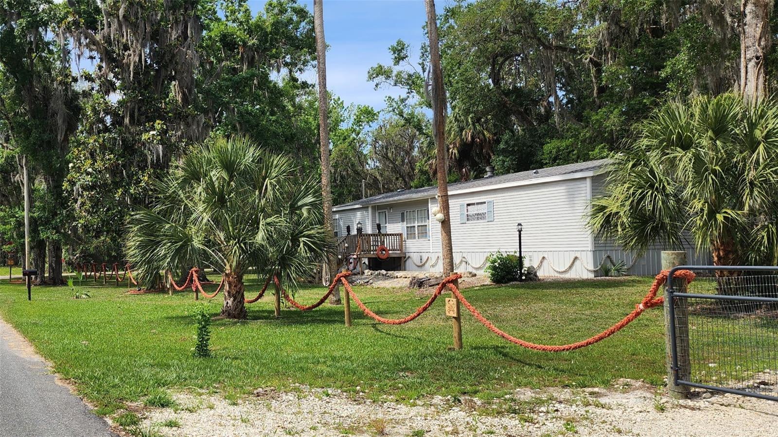 HOMOSASSA TOWN - Residential
