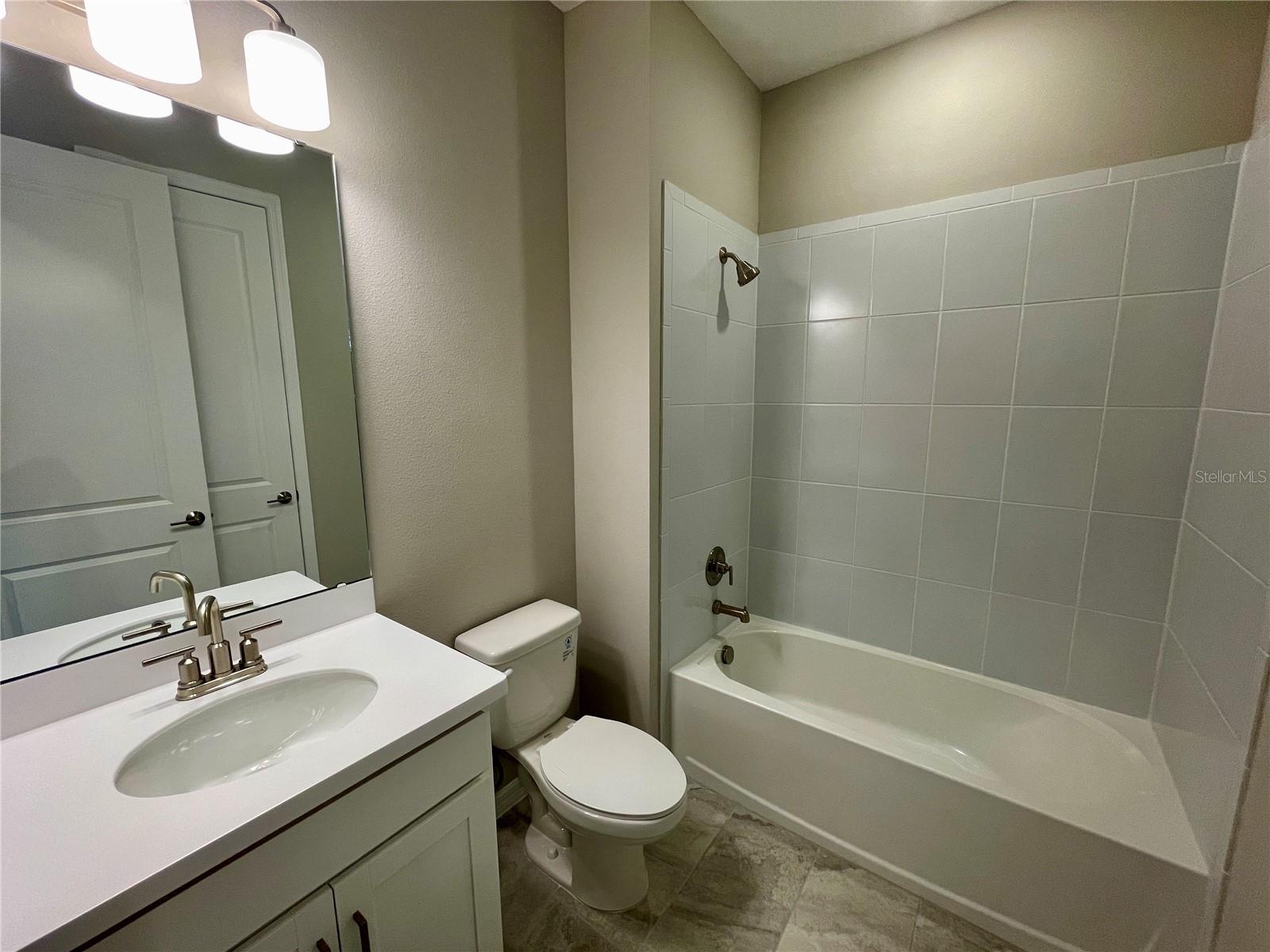 EAVES BEND AT ARTISAN LAKES - Residential Lease