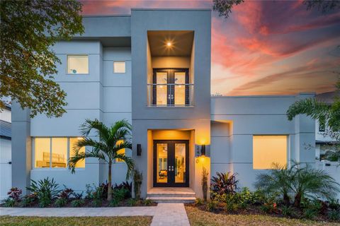 2430 FLOYD STREET SARASOTA FL 34239