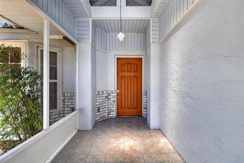 Tiny photo for 302 E Mirror Lake Drive, Fruitland Park, FL 34731 (MLS # G5114324)