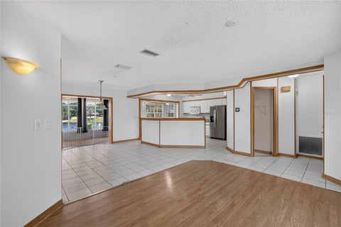 Tiny photo for 302 E Mirror Lake Drive, Fruitland Park, FL 34731 (MLS # G5114324)