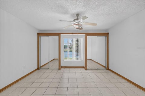 Tiny photo for 302 E Mirror Lake Drive, Fruitland Park, FL 34731 (MLS # G5114324)