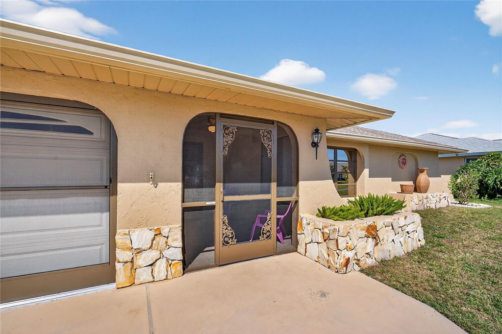 Photo of 5852 Lincoln Road, Venice, FL 34293 (MLS # N6143563)