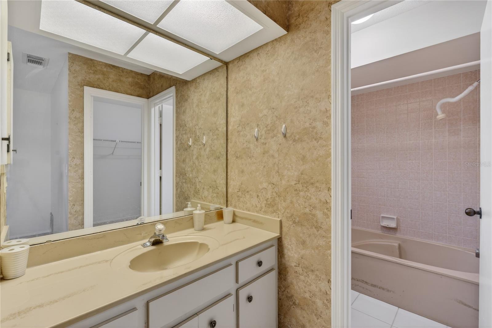 GULF VIEW ESTATES - Residential