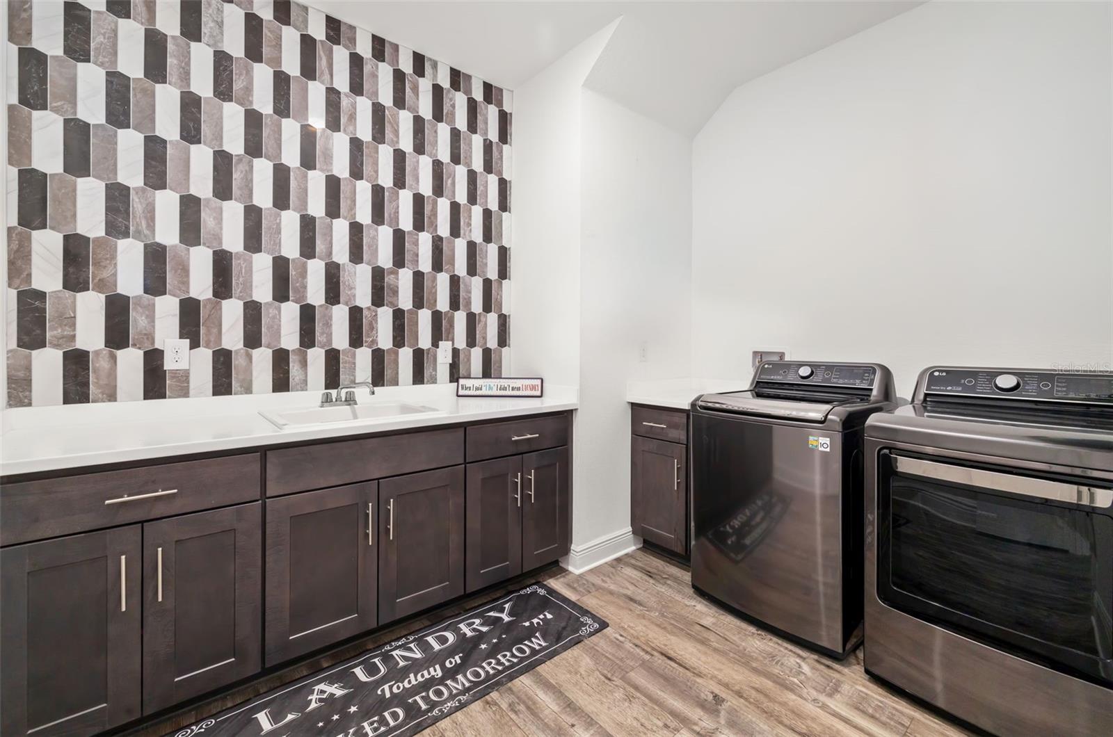 TWIN RIVERS PH V-A1 - Residential