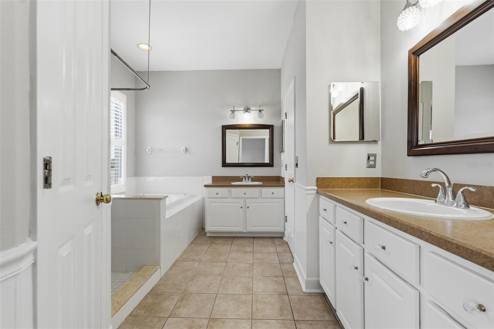 WESTCHASE - Residential