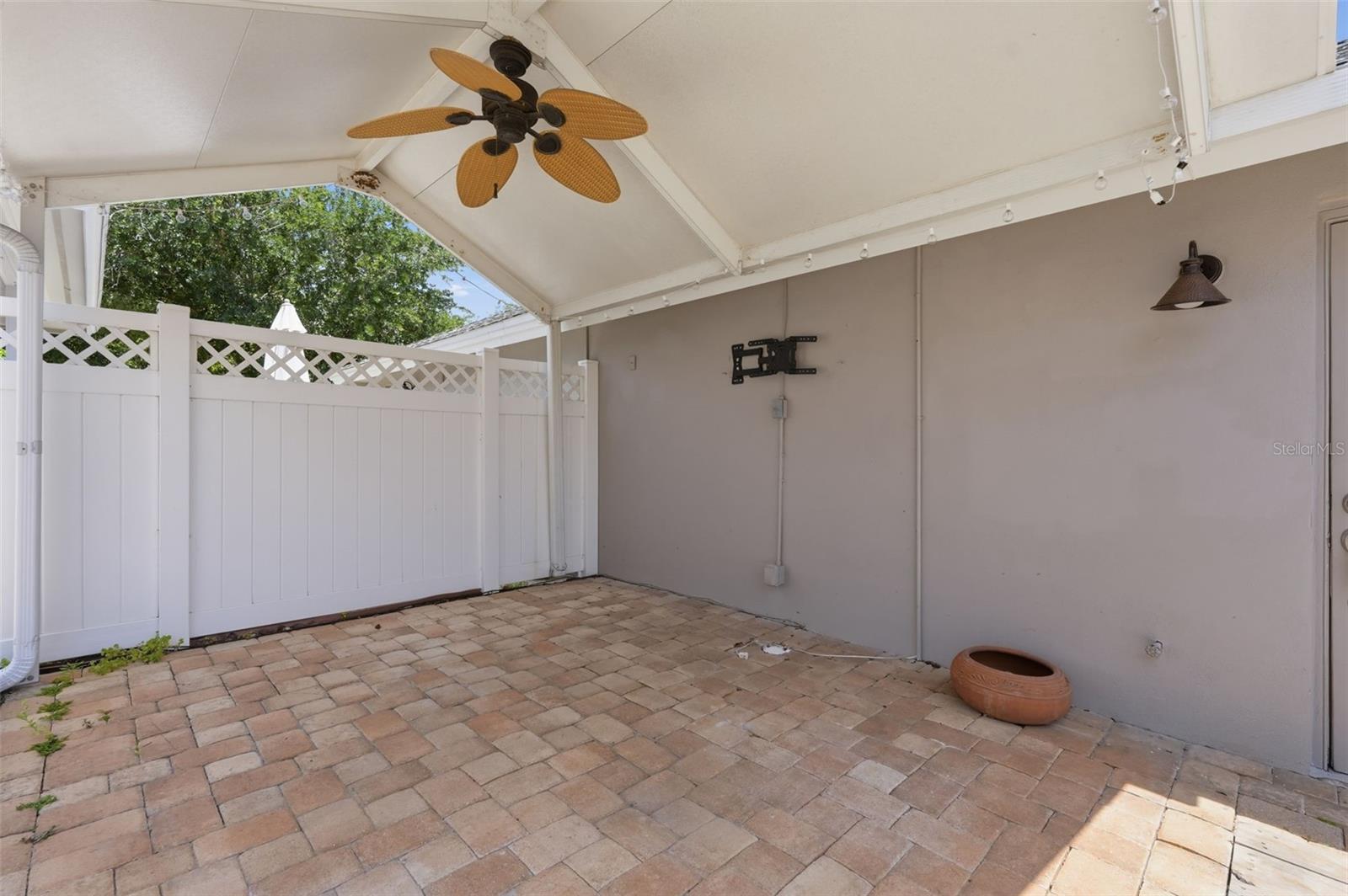 WESTCHASE - Residential