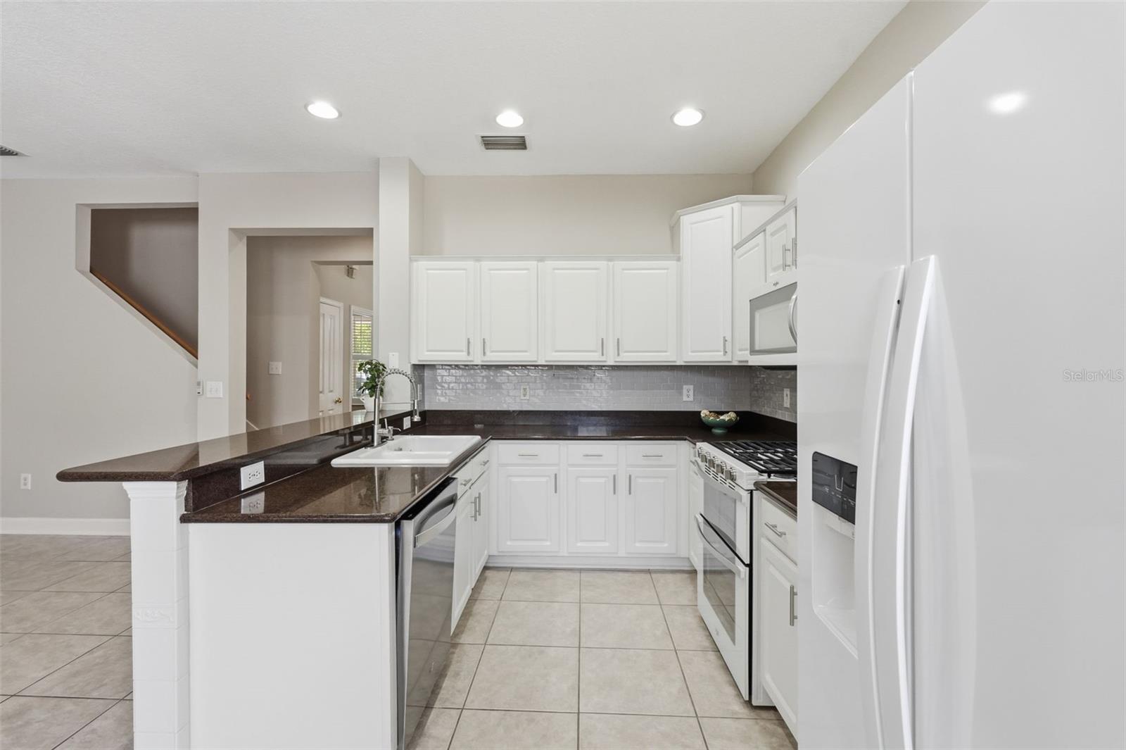 WESTCHASE - Residential
