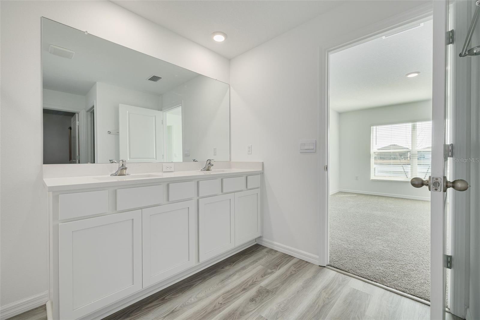 BROOKSIDE ESTATES - Residential Lease