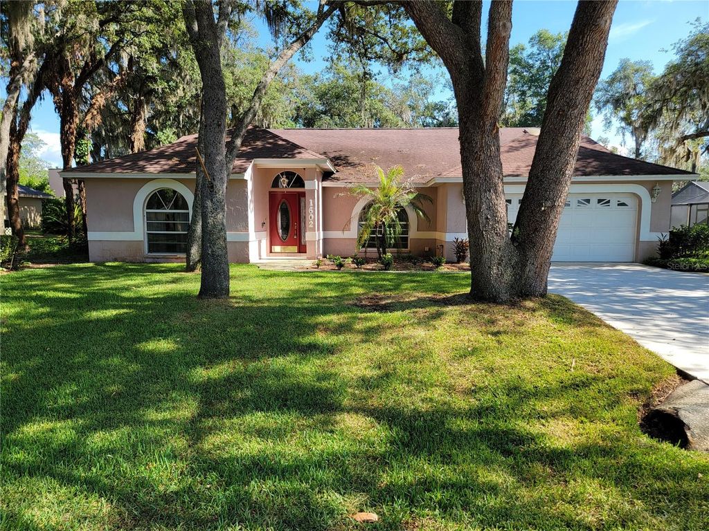 Photo of 1602 Yeomans Path, Lakeland, FL 33809 (MLS # L4963082)