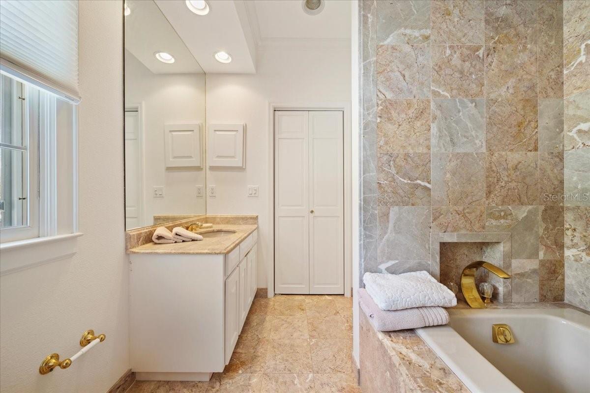 OAKS 2 PH 1 - Residential