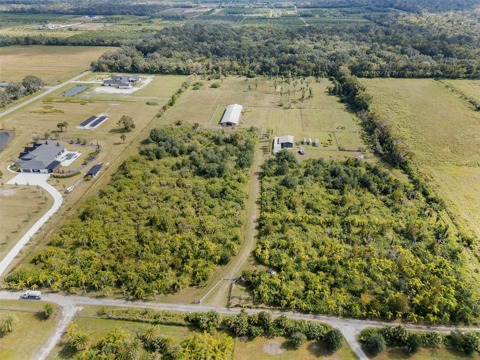 1875 & 0 N DIVISION STREET