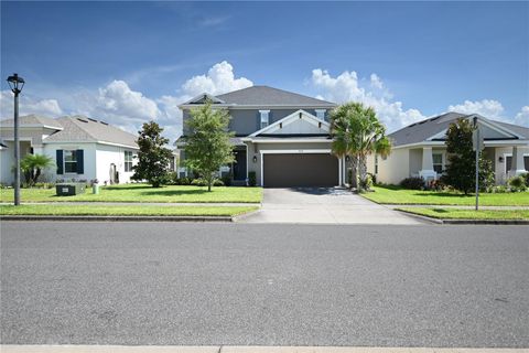 Photo of 924 Lakeside Estates Drive, Apopka, FL 32703 (MLS # O6341788)