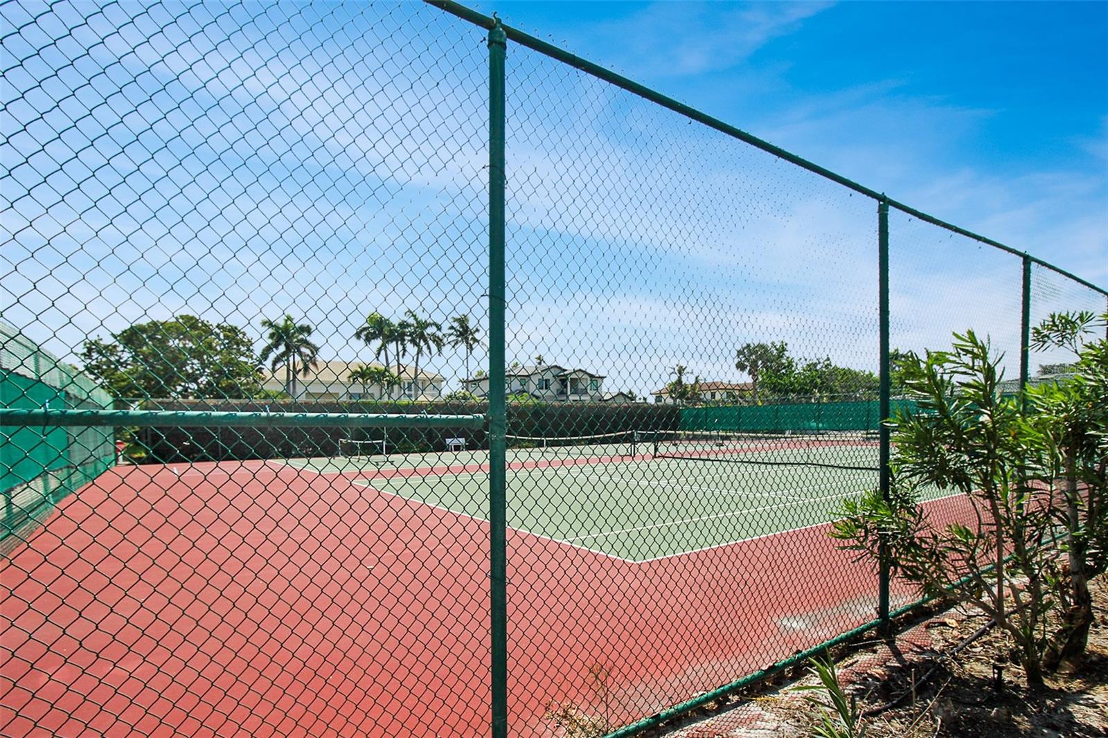 PRIVATEER NORTH - Residential Lease