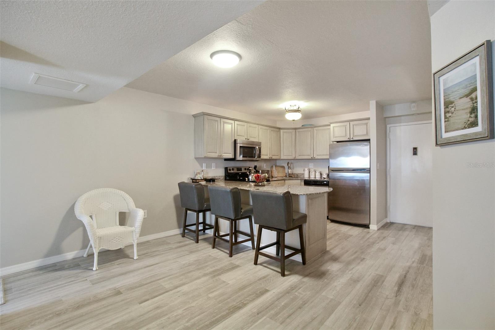 PRIVATEER NORTH - Residential Lease