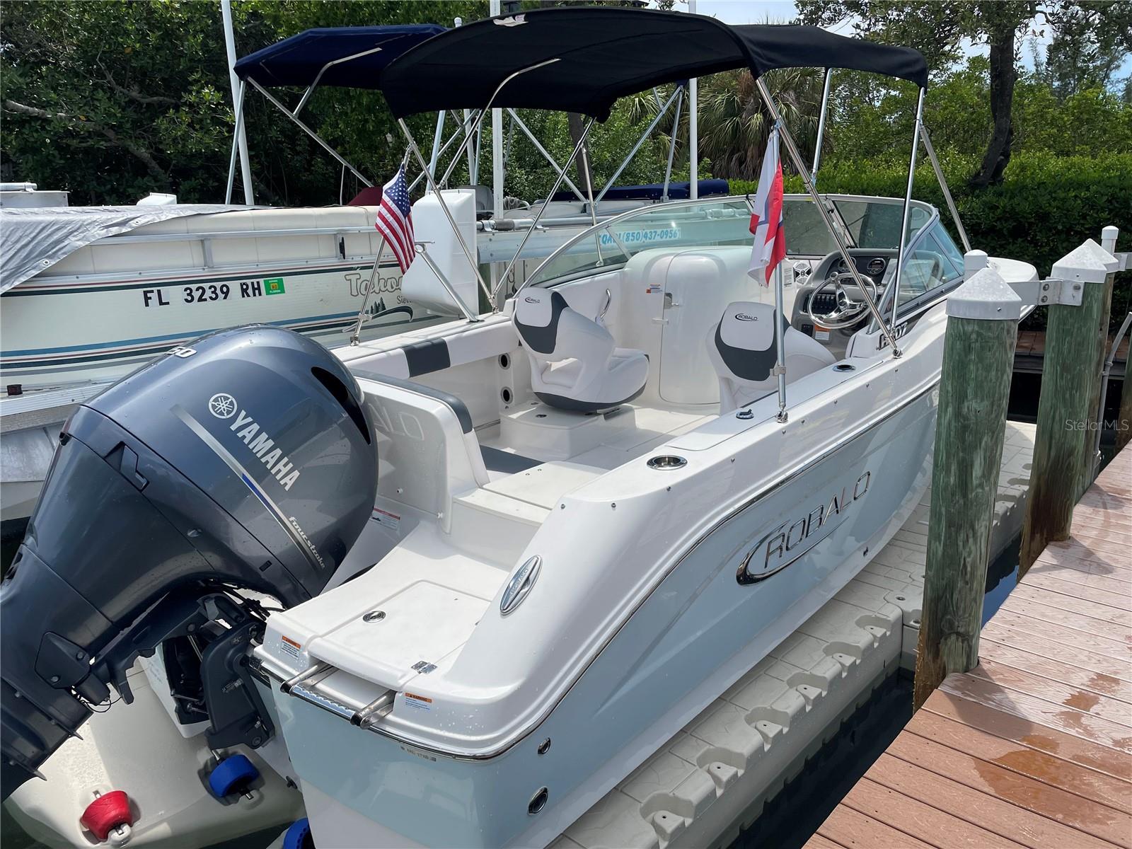 LAGUNA YACHT VILLAGE - Land