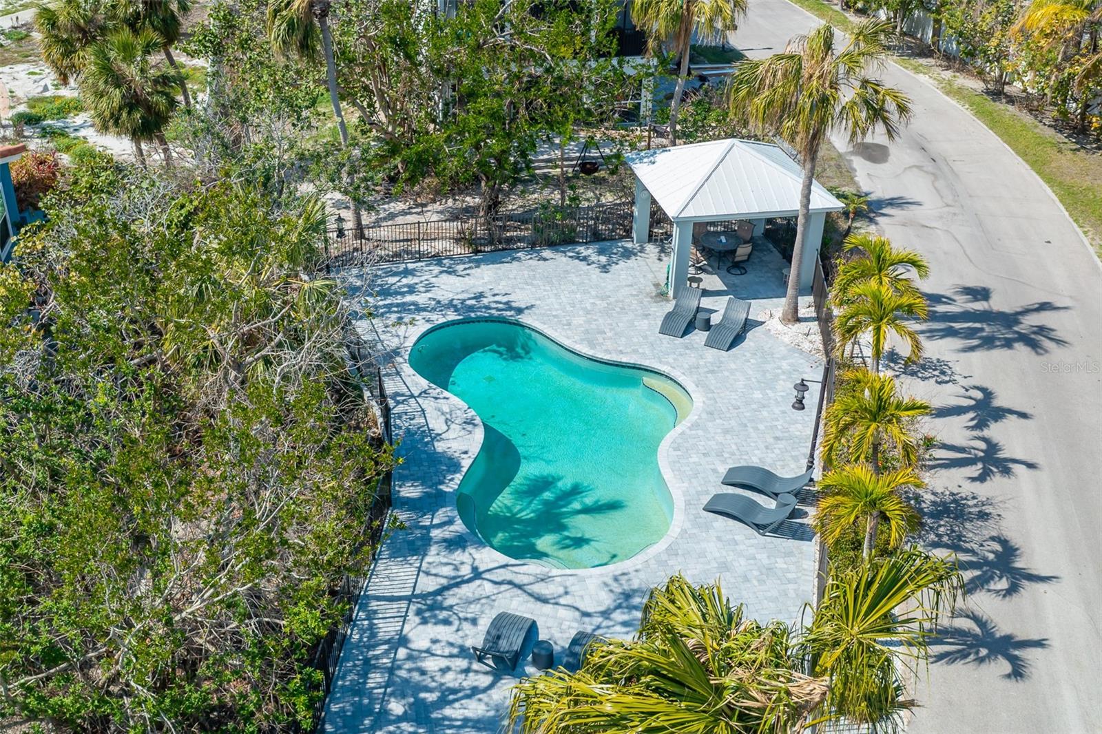 LAGUNA YACHT VILLAGE - Land