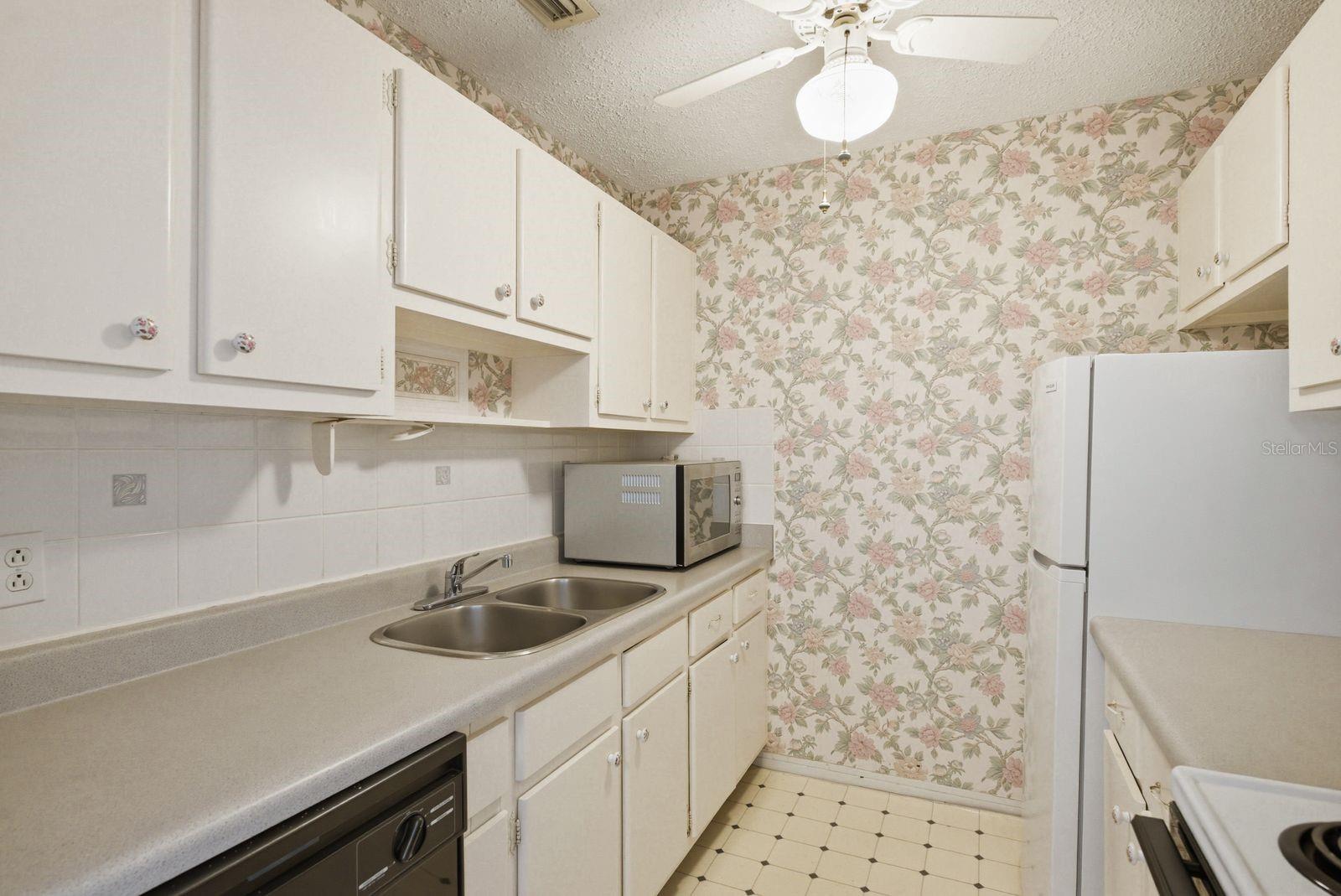 SEMINOLE GARDEN APTS CO-OP - Residential