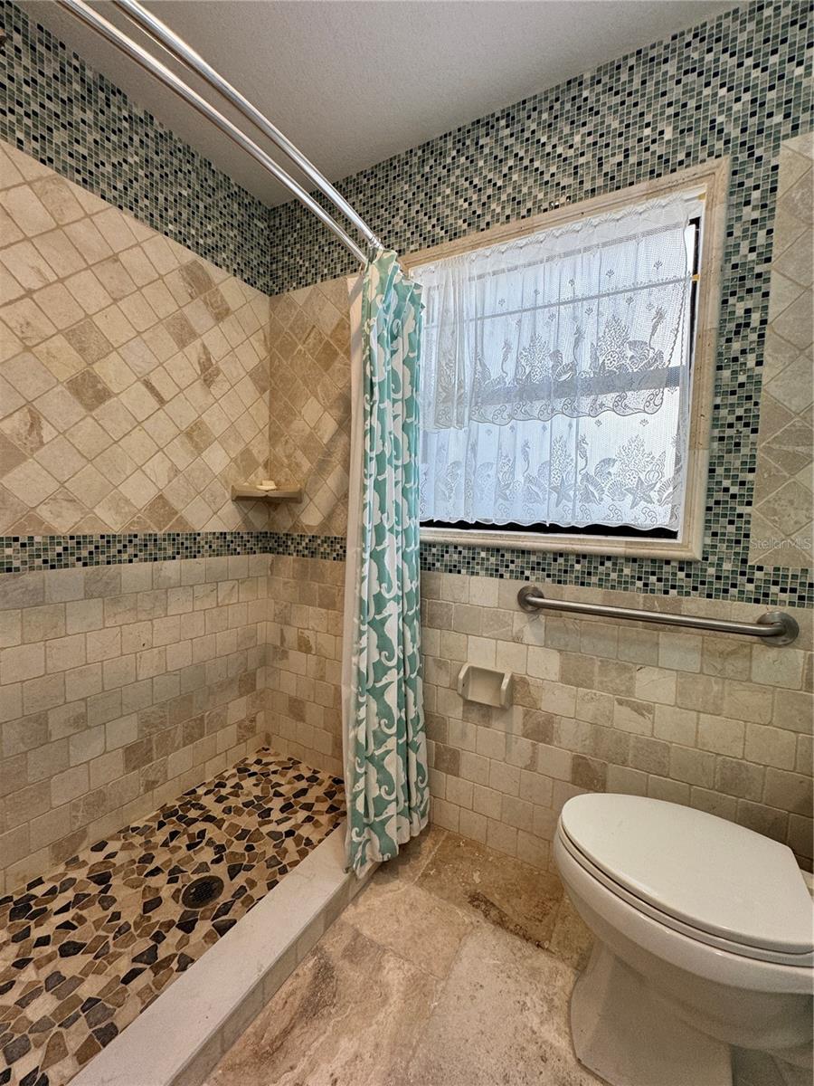 FLAMINGO CAY CONDO APTS AMD - Residential Lease