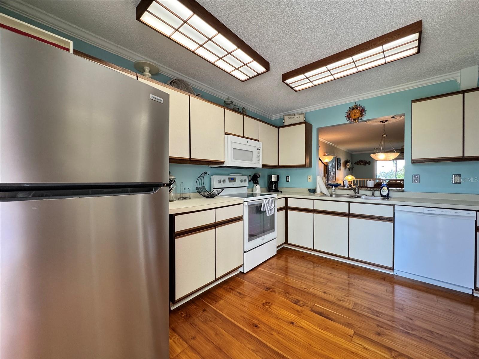 FLAMINGO CAY CONDO APTS AMD - Residential Lease