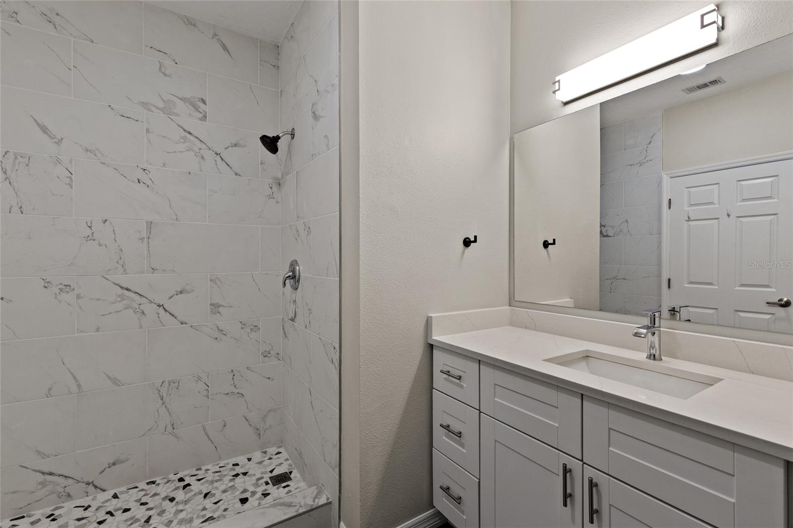 LAS PALMAS TWNHMS - Residential