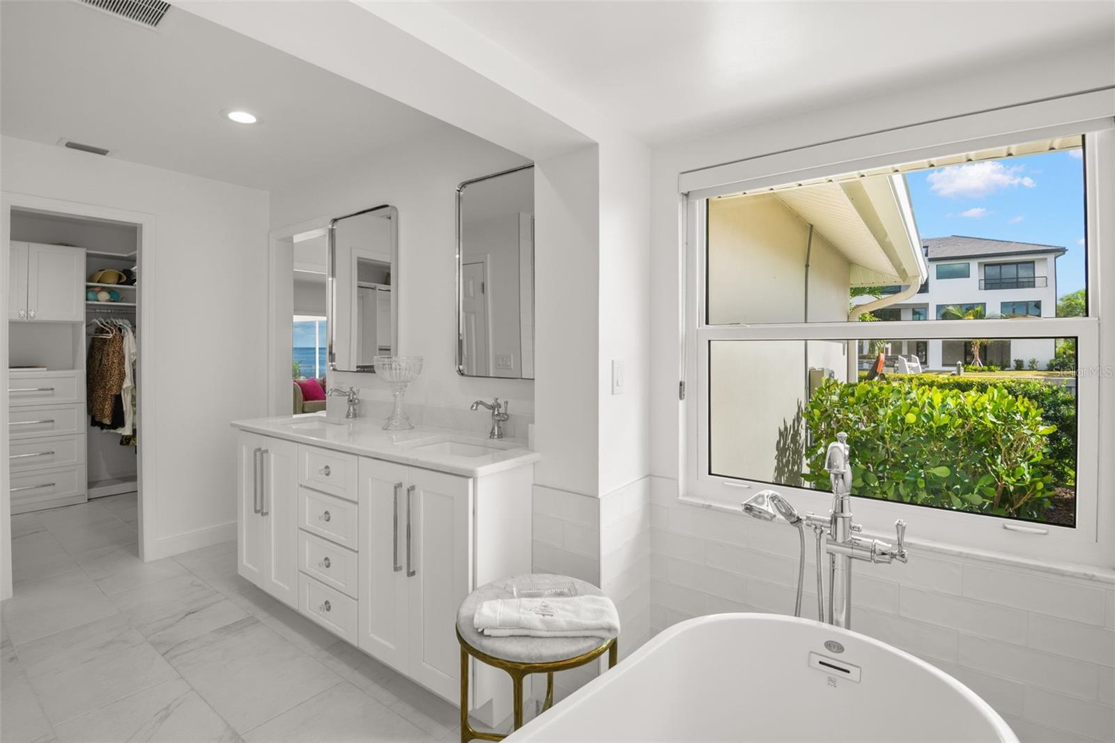 VENETIAN ISLES - Residential