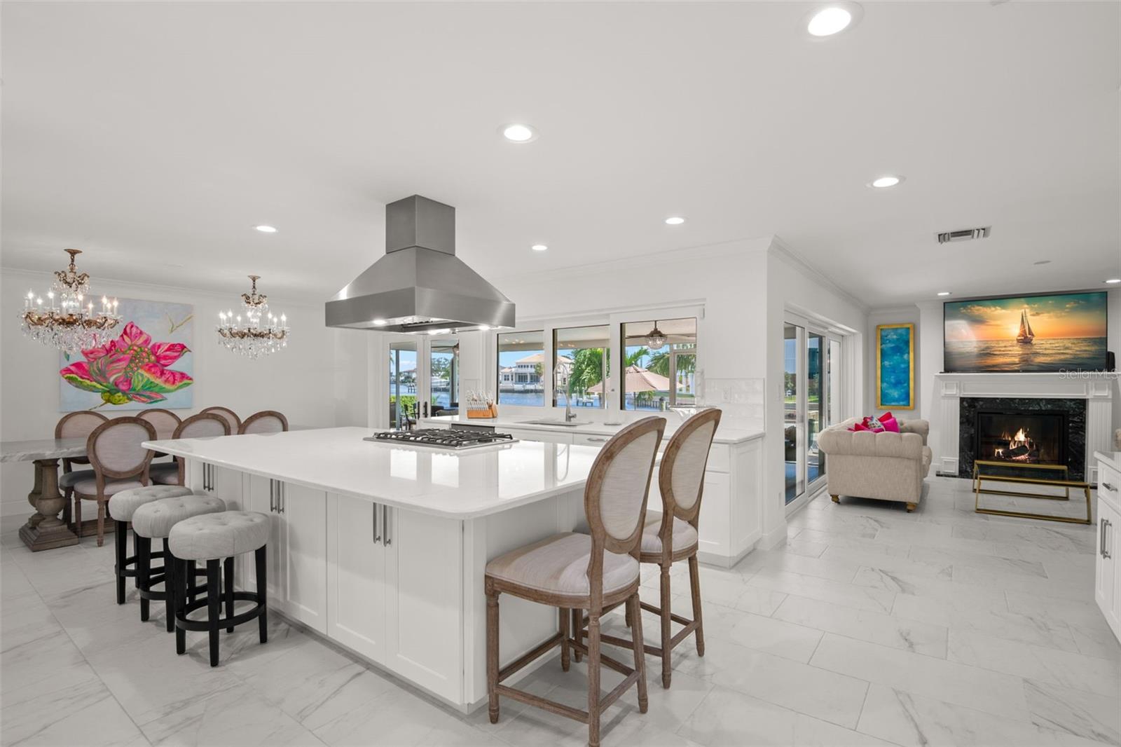 VENETIAN ISLES - Residential