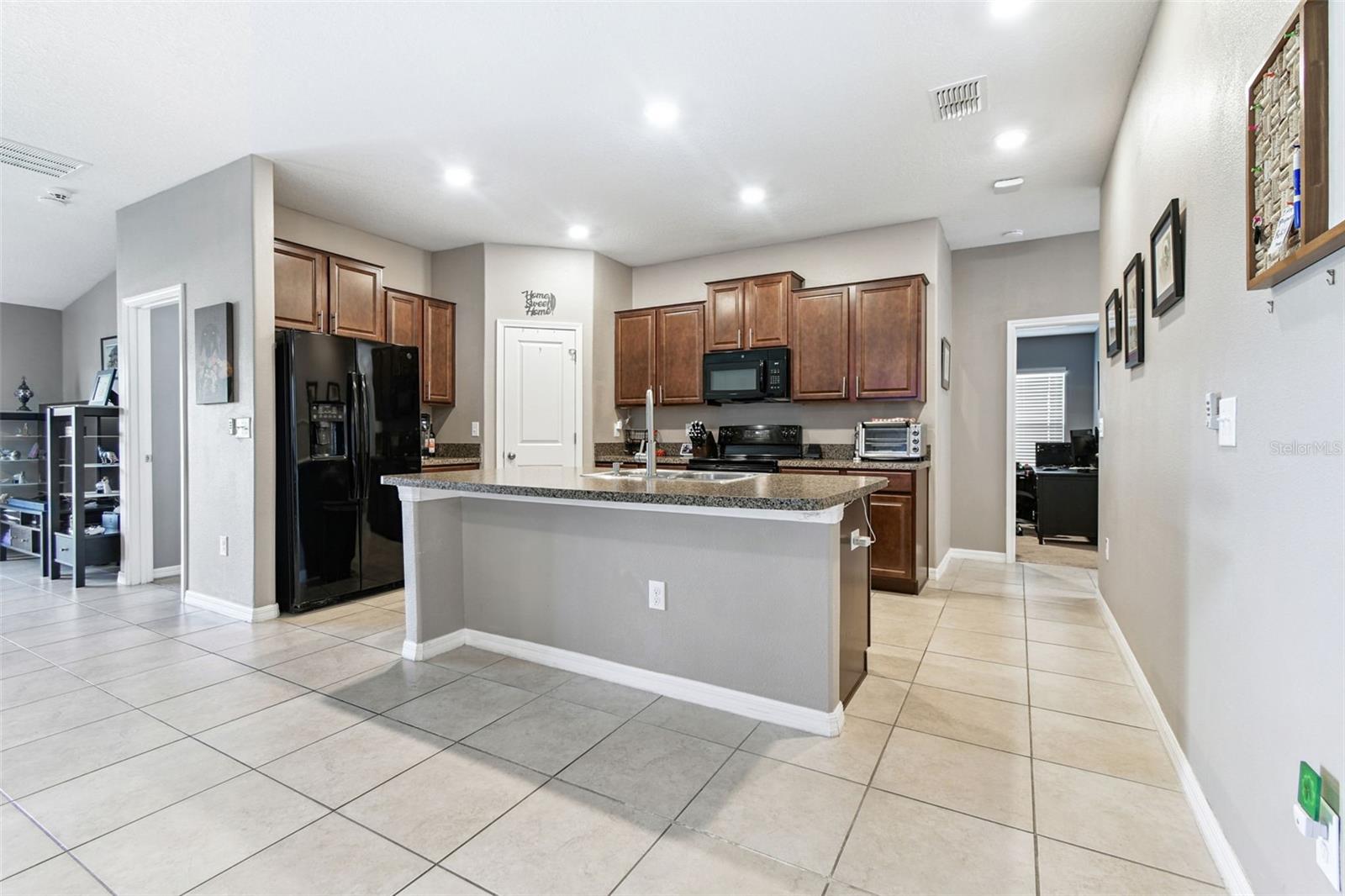 TWIN CREEKS PH 1 & 2 - Residential