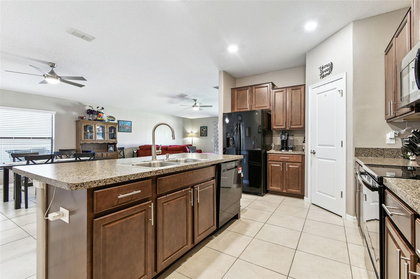TWIN CREEKS PH 1 & 2 - Residential