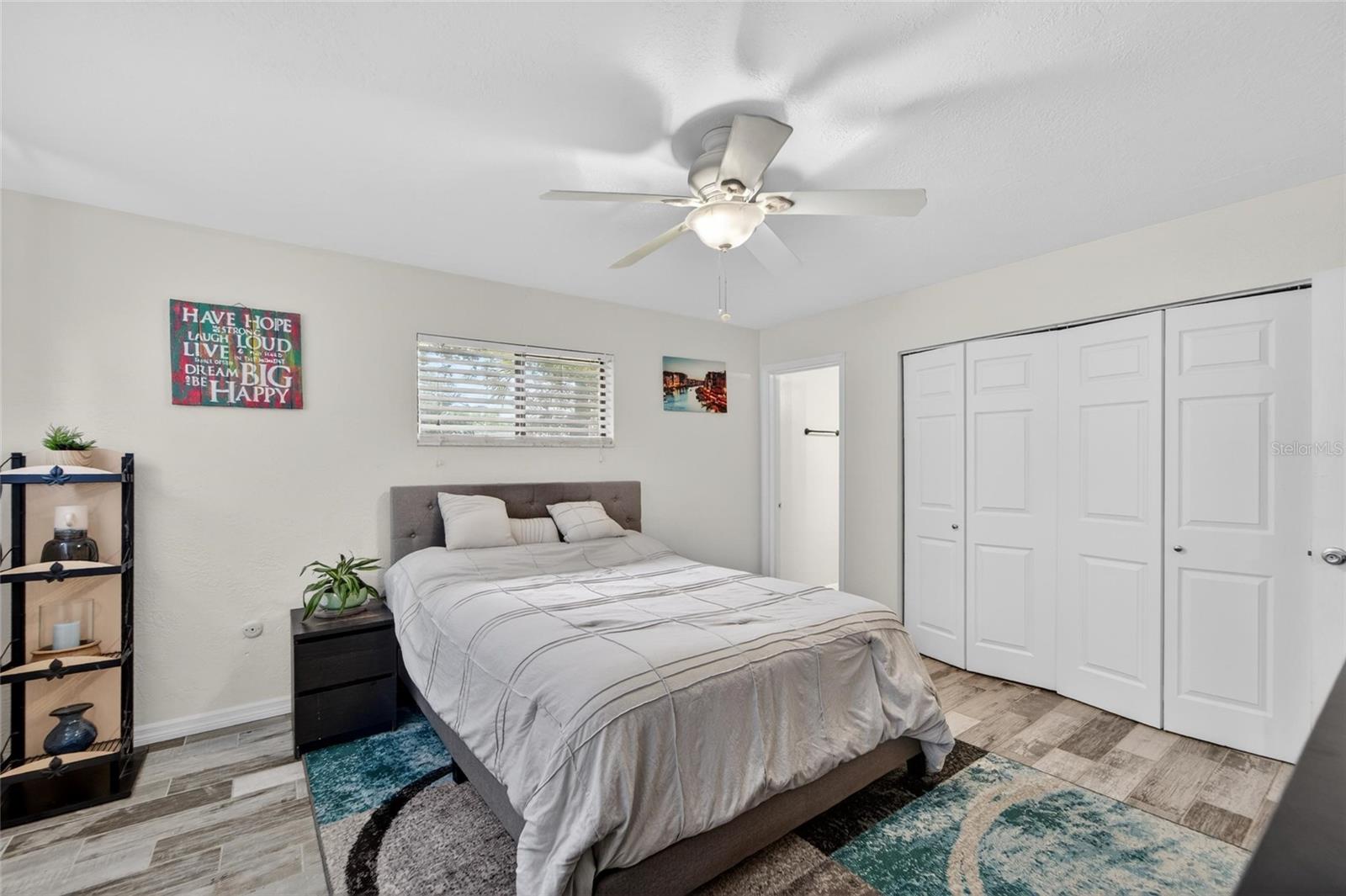 SHERYL MANOR - Residential