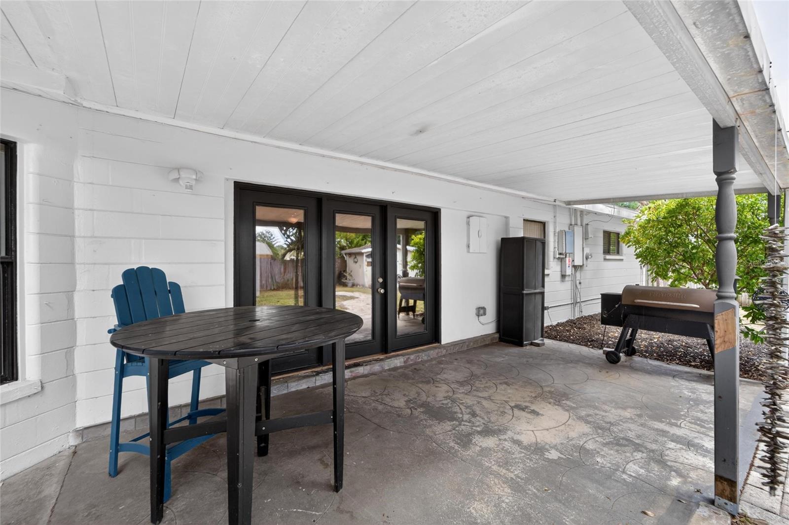 SHERYL MANOR - Residential