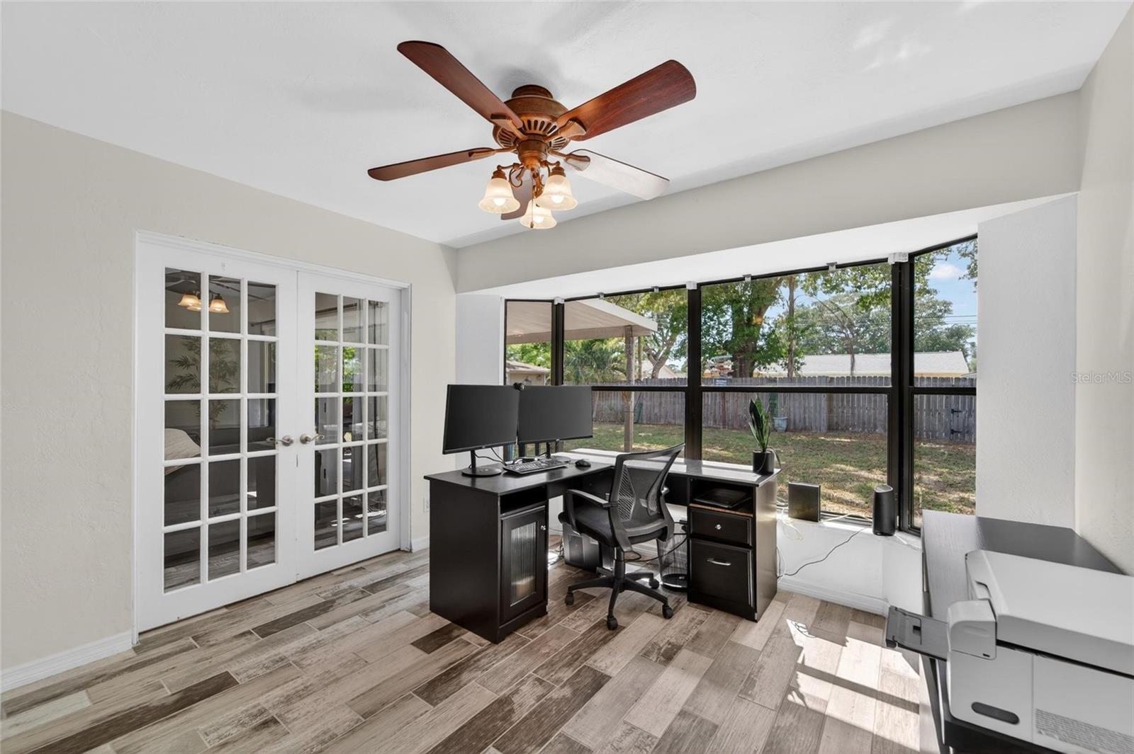 SHERYL MANOR - Residential