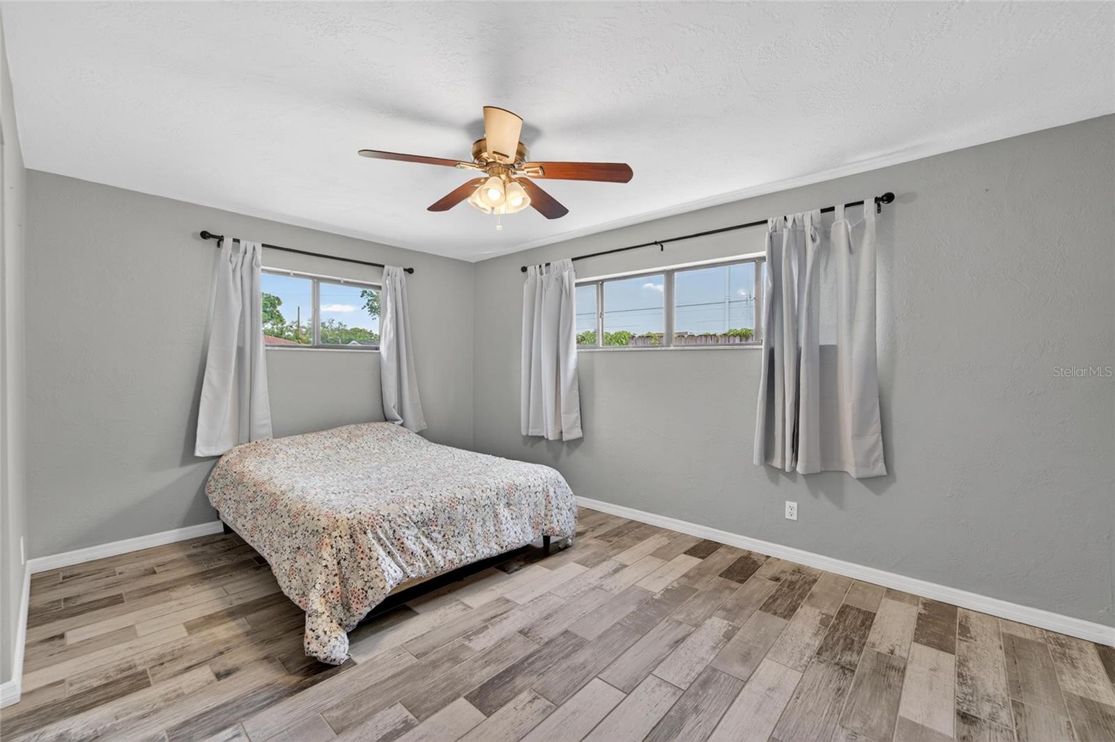 SHERYL MANOR - Residential