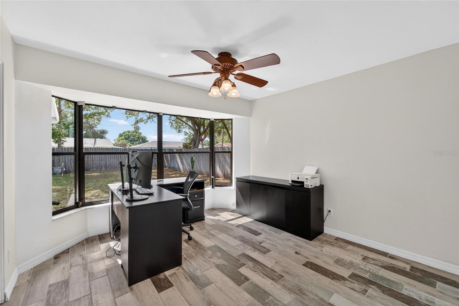 SHERYL MANOR - Residential