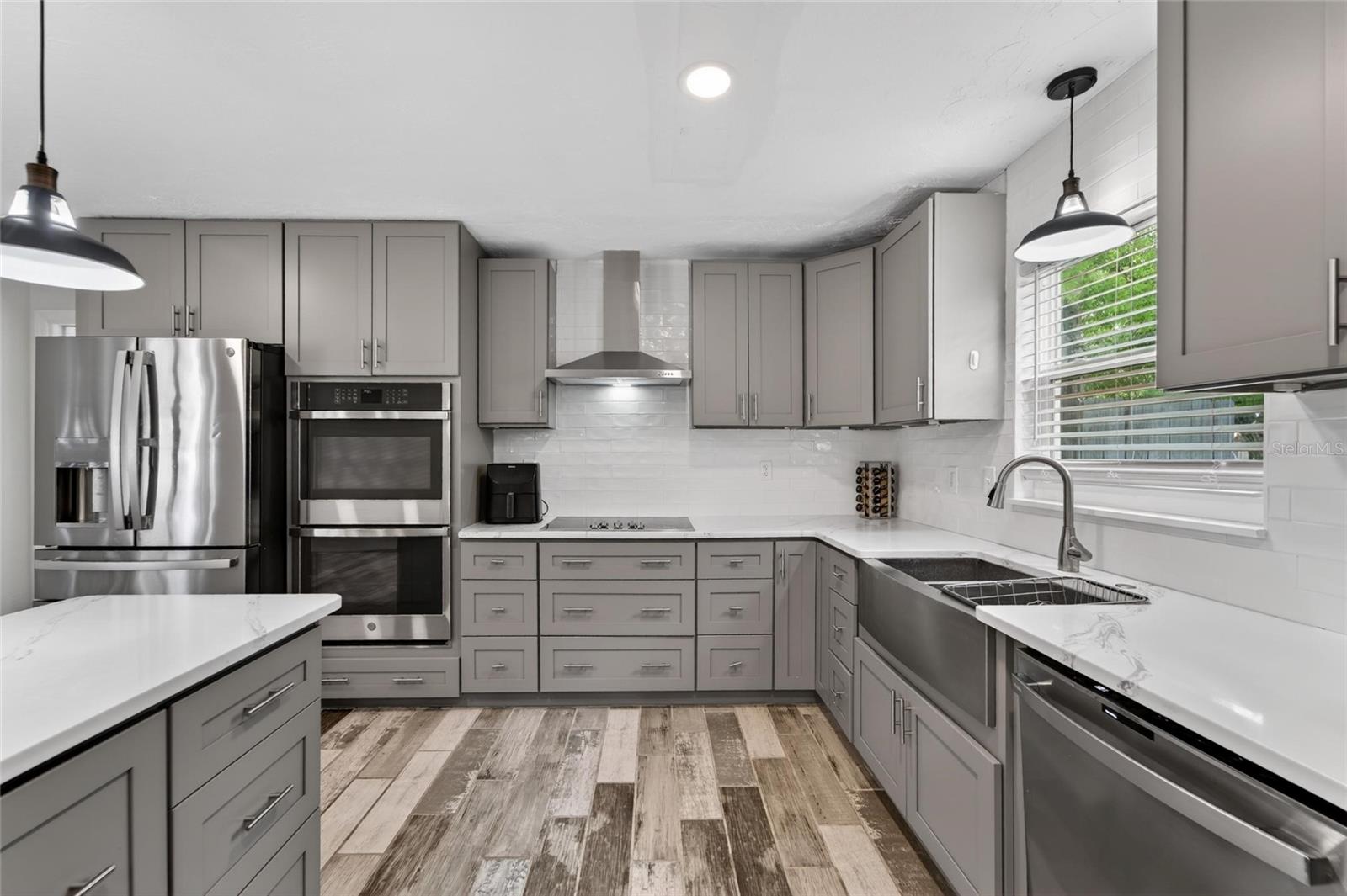 SHERYL MANOR - Residential