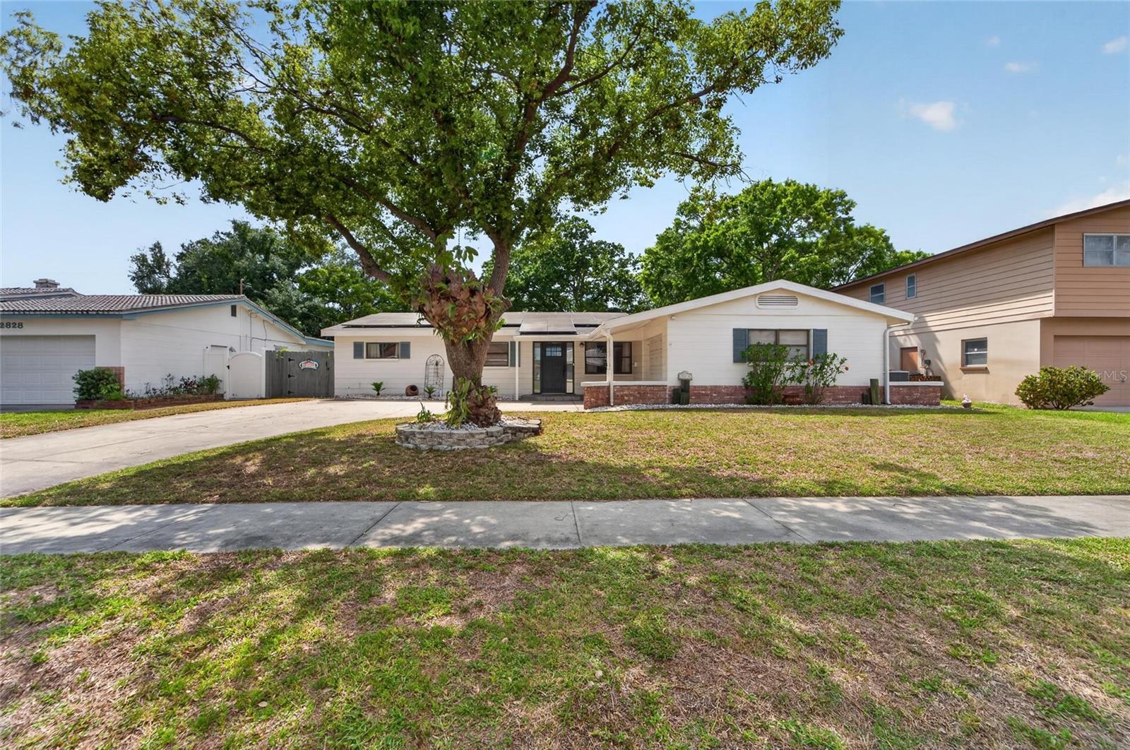 SHERYL MANOR - Residential