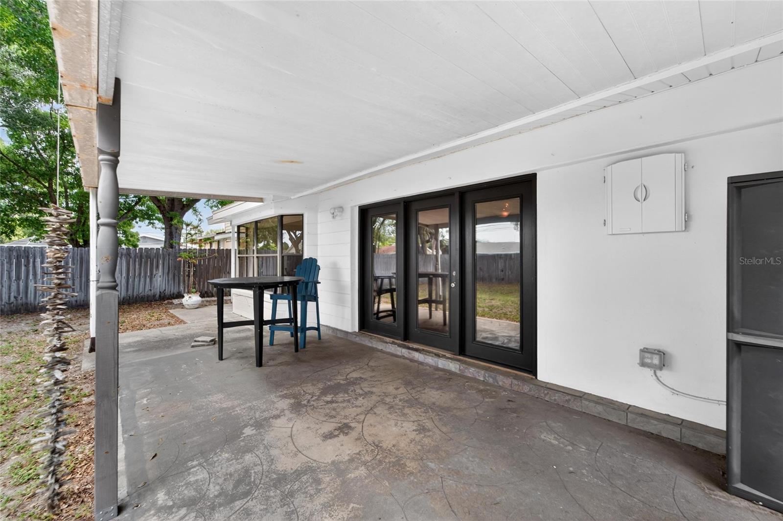 SHERYL MANOR - Residential